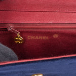 Chanel Chevron Velvet Half Moon Single Flap Crossbody Bag xxverschluss erneuern - vintageandkickz