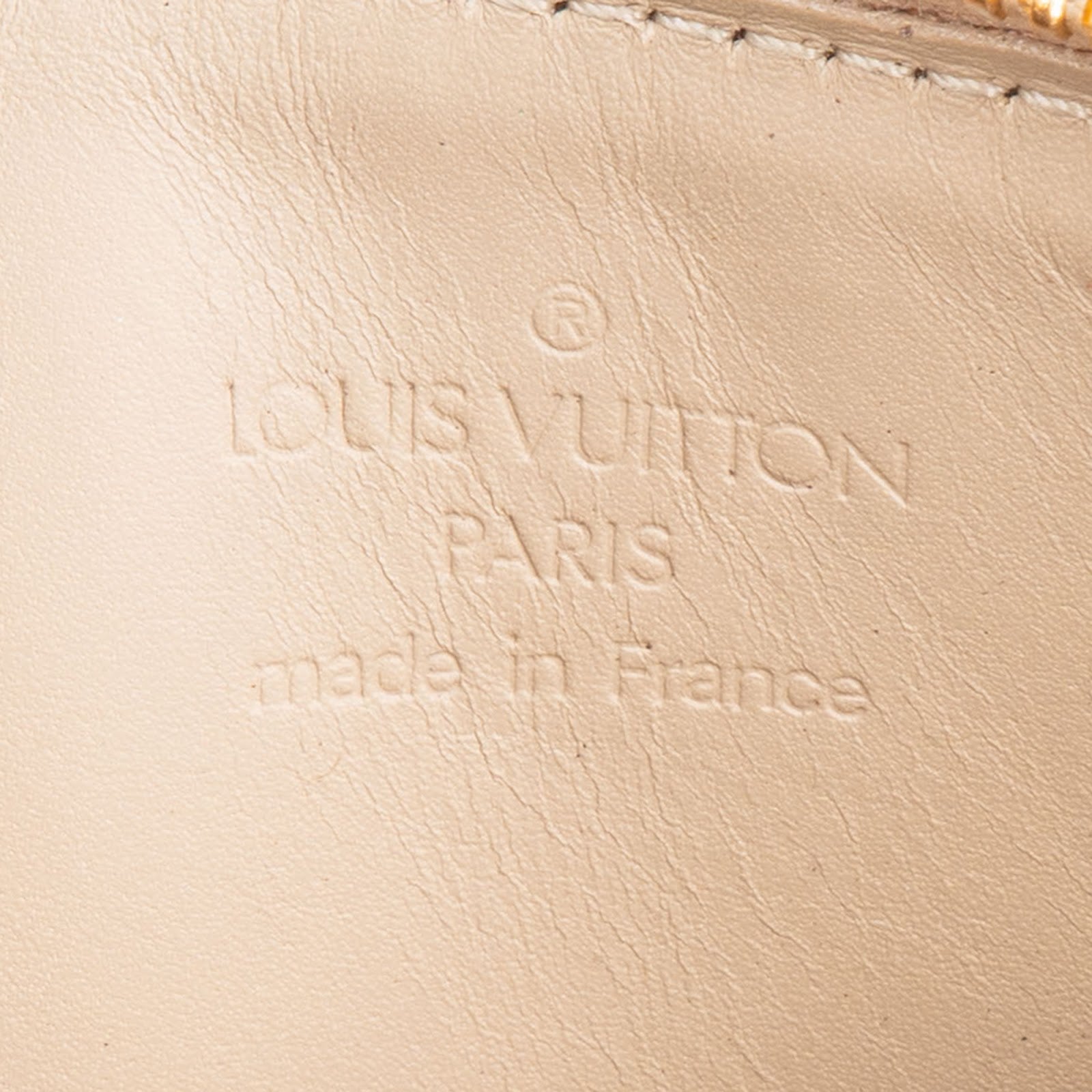 [🔄️B22 / F09] Louis Vuitton Monogram Vernis Leather Pochette Accessoires Handbag - vintageandkickz