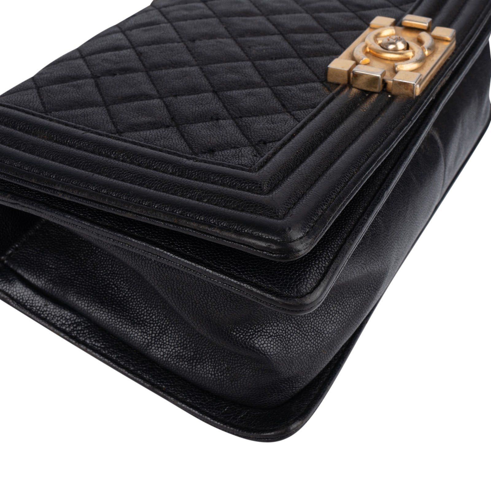 [🔄️B11 / F26] Chanel Quilted Lambskin Medium Boy Crossbody Bag - vintageandkickz