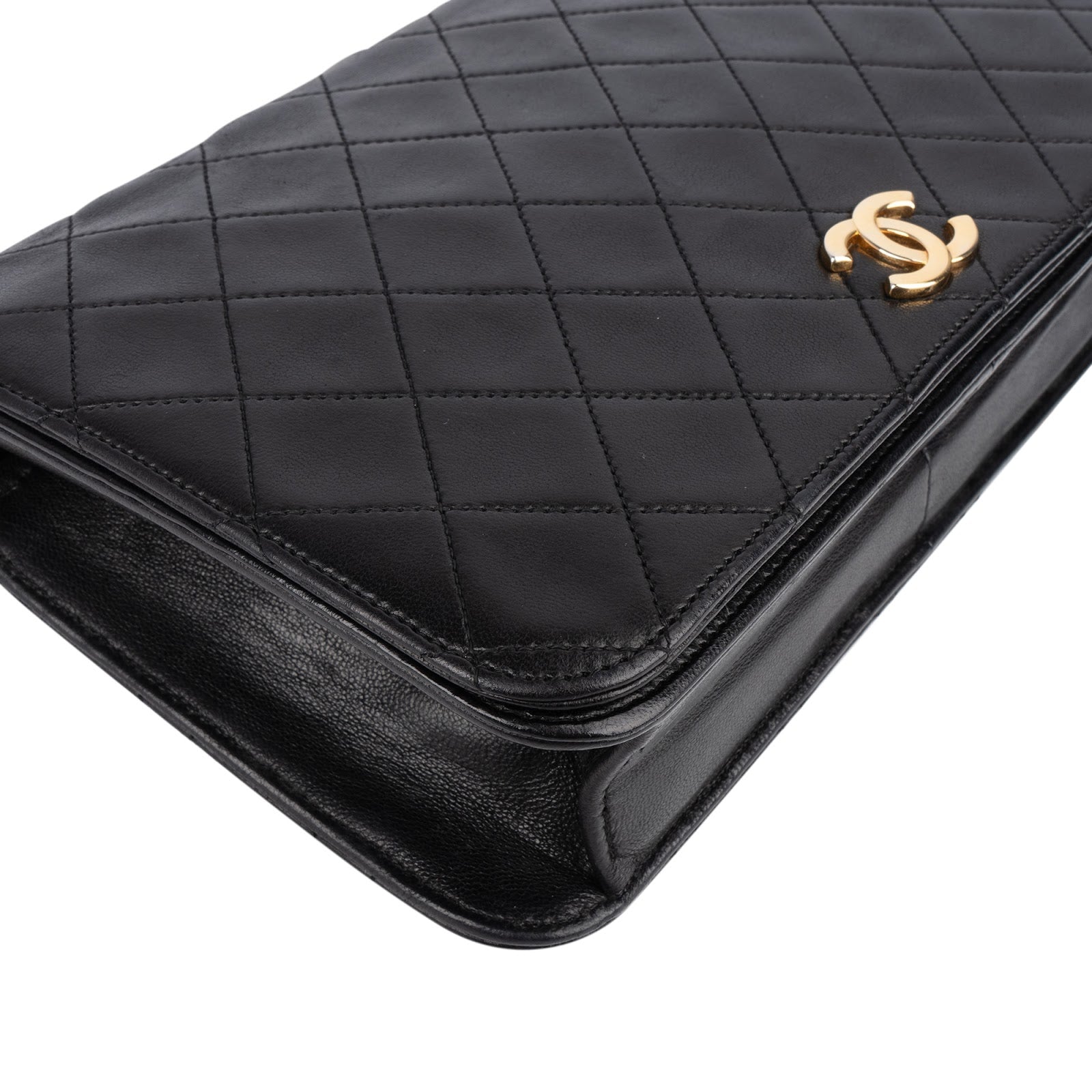 [🔄️B08 / F14] Chanel Quilted Lambskin Medium Double Flap Crossbody Bag - vintageandkickz