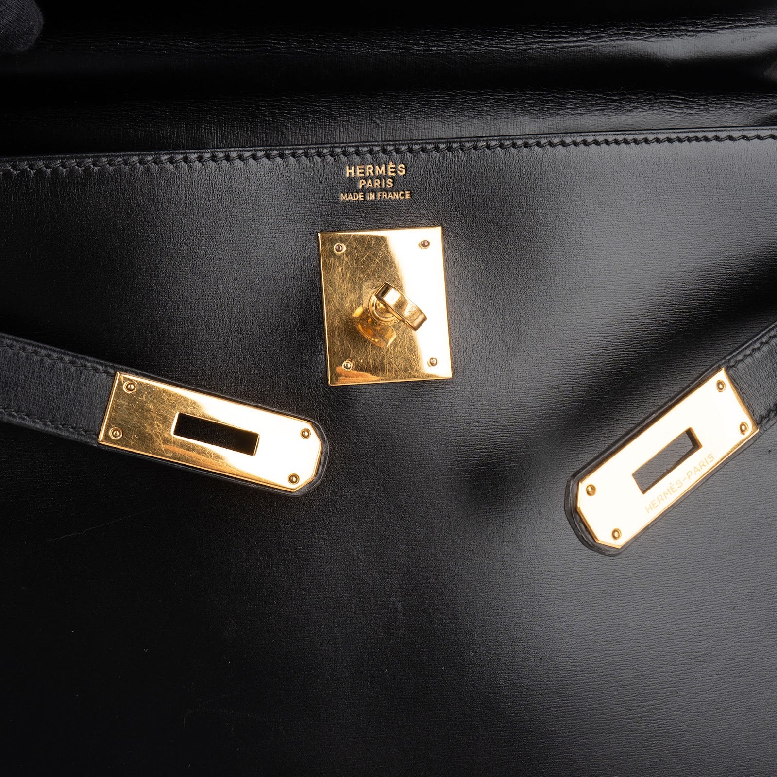 Hermès Box Calf Leather Kelly 32 Handbag - vintageandkickz