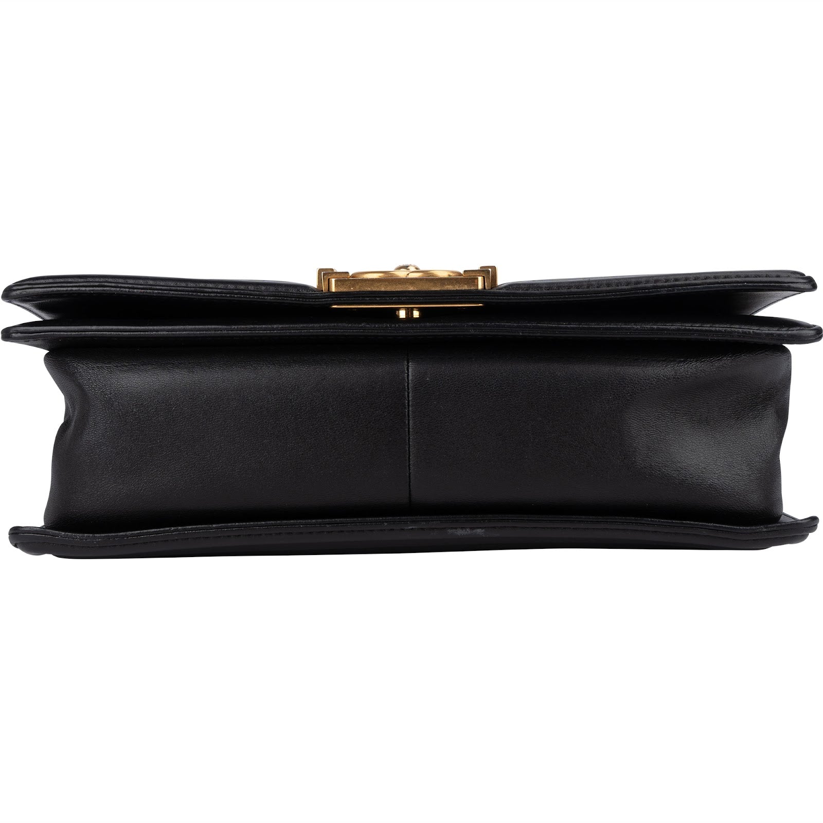 [🔄️B11 / F30] Chanel Quilted Lambskin Medium Boy Crossbody Bag - vintageandkickz