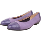 Salvatore Ferragamo Purple Suede Embossed Leather Cap-Toe Flats (36-36,5)