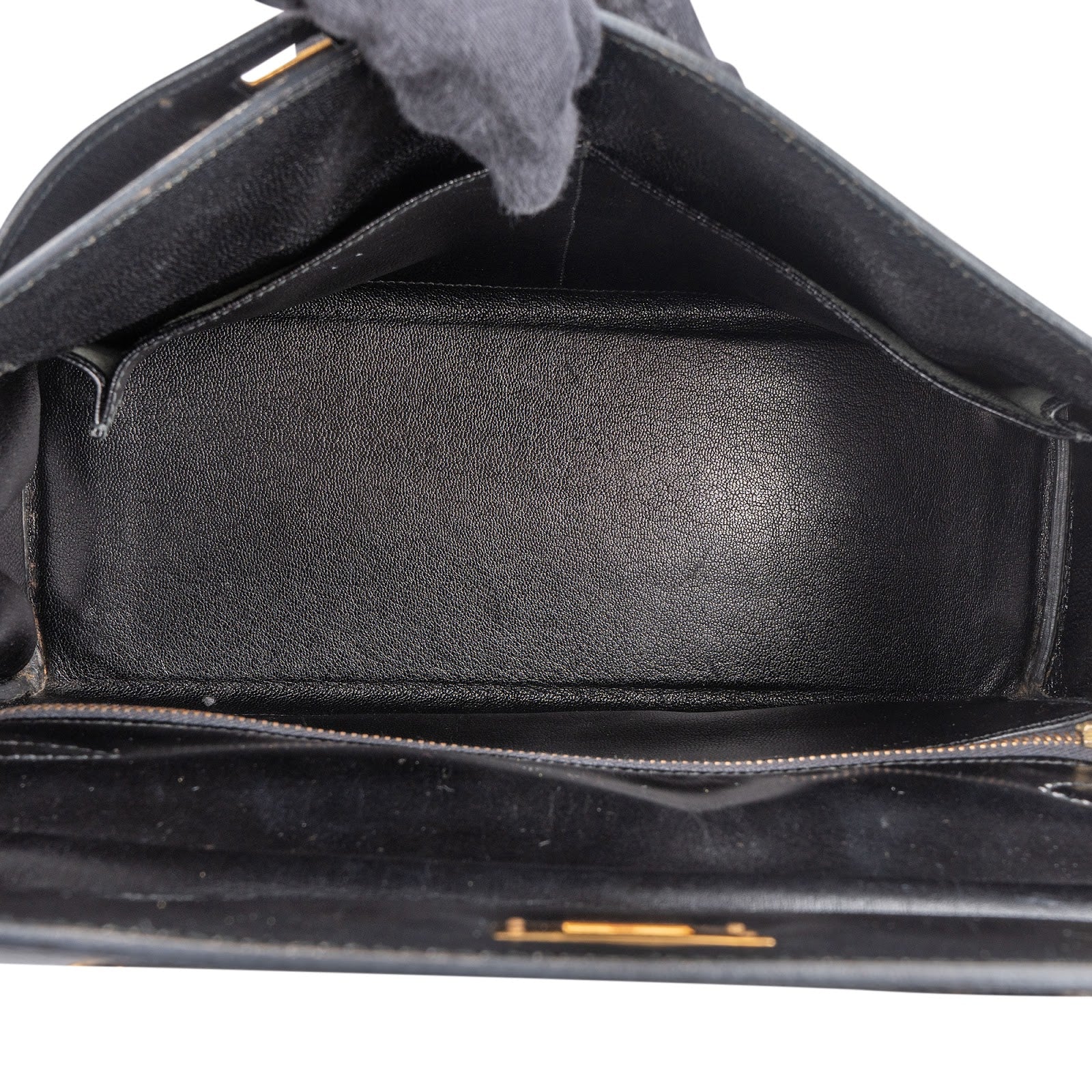 Hermès Box Calfskin Kelly 32 Retourne Handbag - vintageandkickz