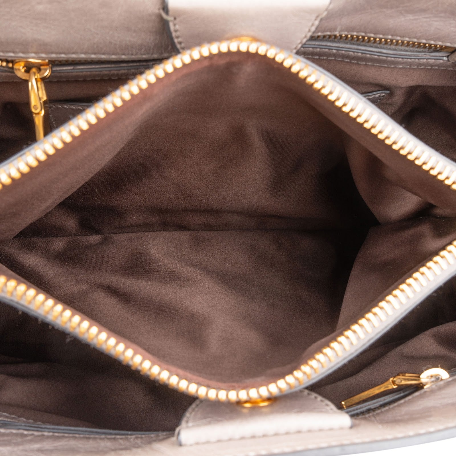 [🔄️B24 / F19] Miu Miu Vitello Lux Tote Shoulder Bag - vintageandkickz