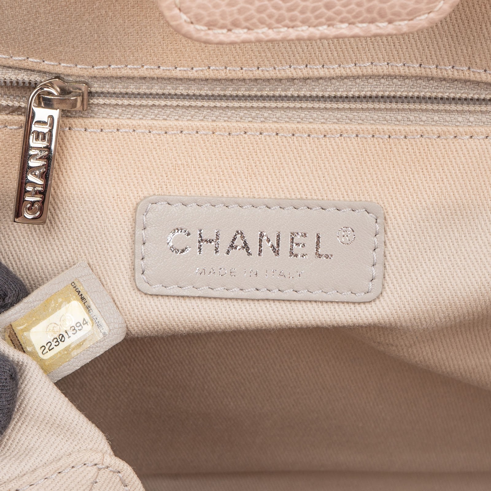 Chanel Rose Leather Shopper Deauville Shoulder Bag - vintageandkickz