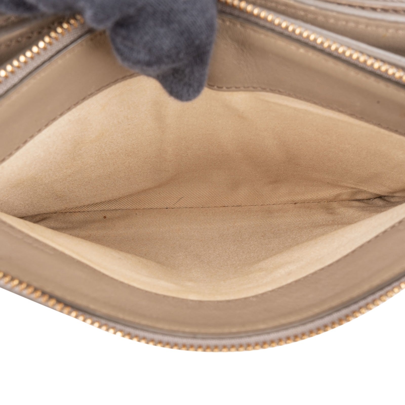 Chloé Leather and Suede Roy Crossbody Bag - vintageandkickz