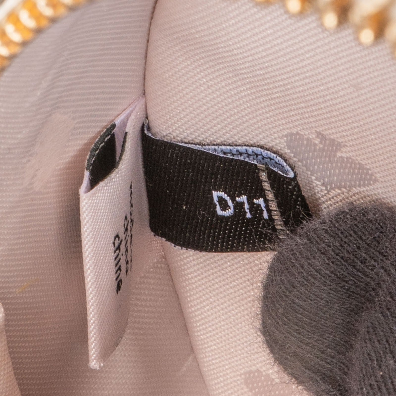 [🔄️B09 / F54] Kate Spade Wicker Heart Crossbody Handbag - vintageandkickz