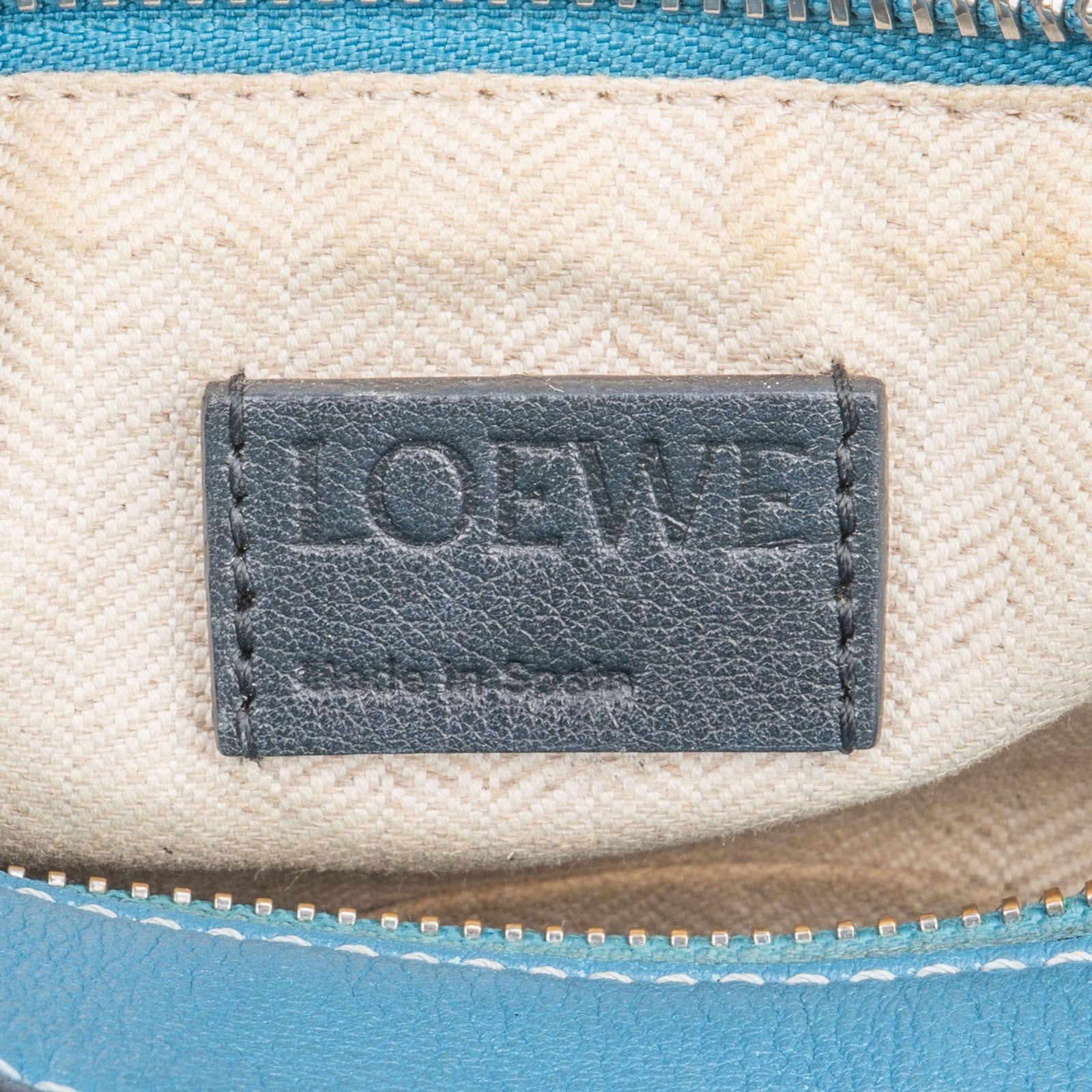 [🔄️B20 / F13] Loewe Leather Small Puzzle Crossbody Bag - vintageandkickz