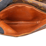 Louis Vuitton Monogram Canvas Reporter Nile Crossbody Bag
