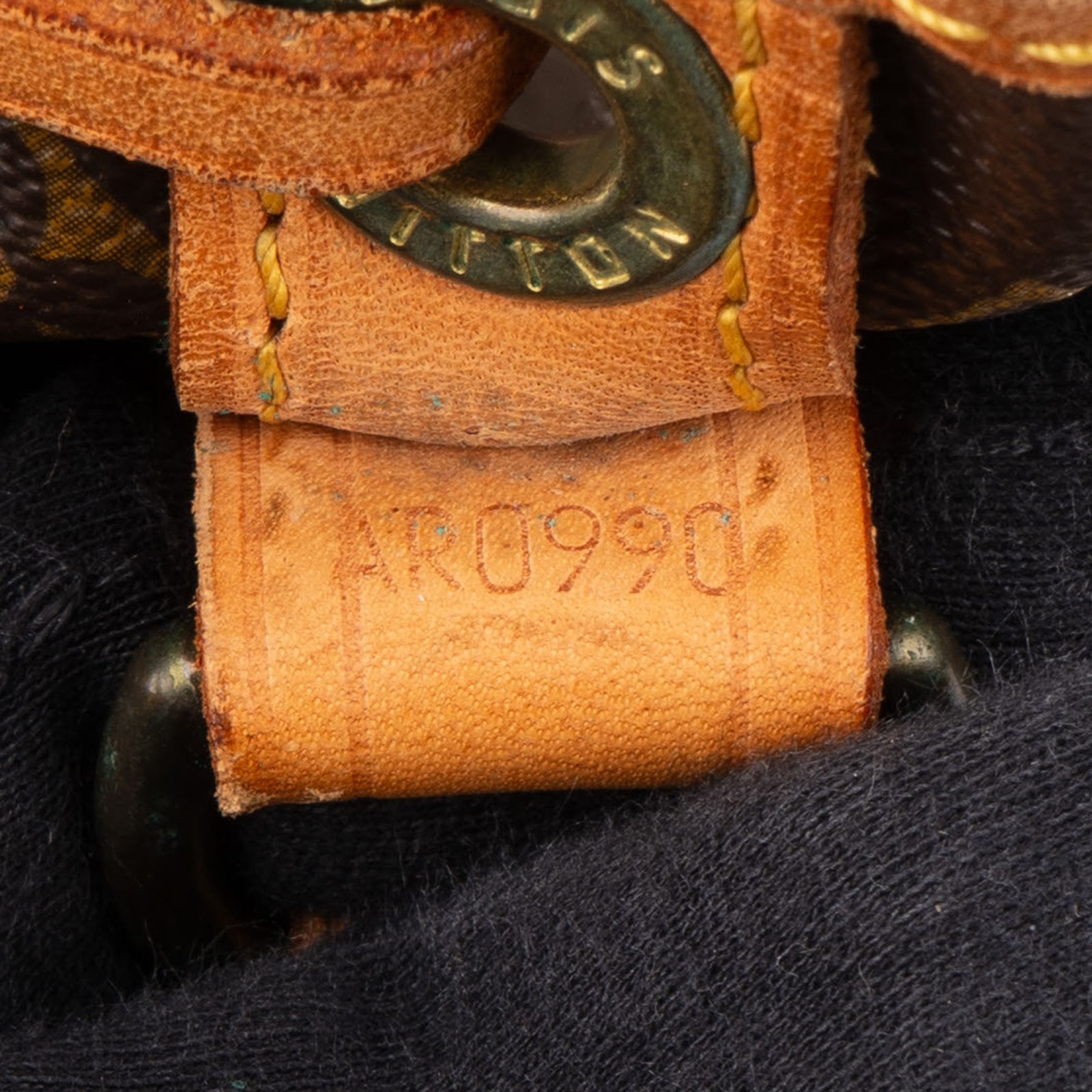 Louis Vuitton Monogram Canvas Sac Noé Petit Shoulder Bag - vintageandkickz