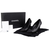 Chanel Black Leather Cap Toe Pumps (36,5)