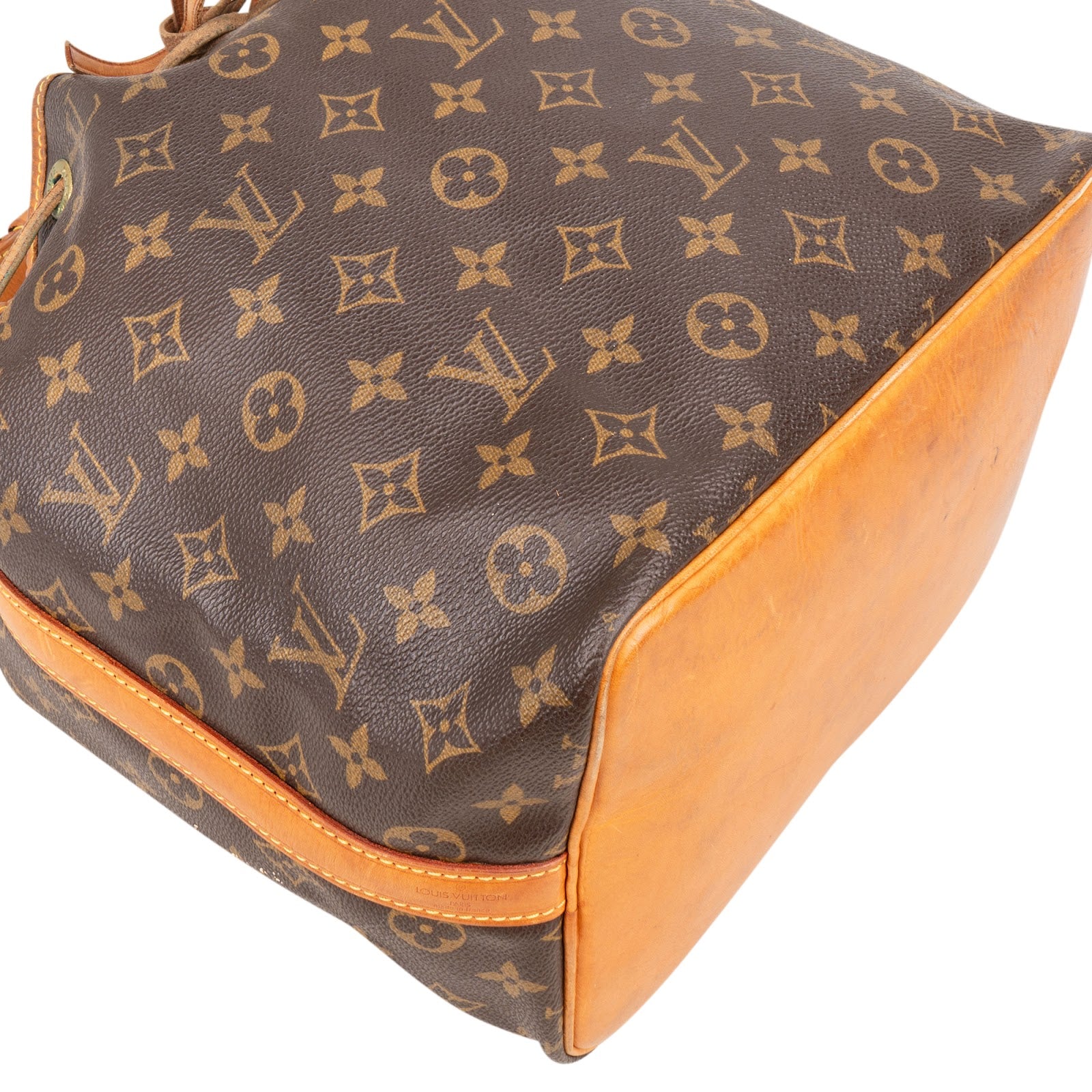 Louis Vuitton Monogram Canvas Sac Noé Petit Shoulder Bag - vintageandkickz