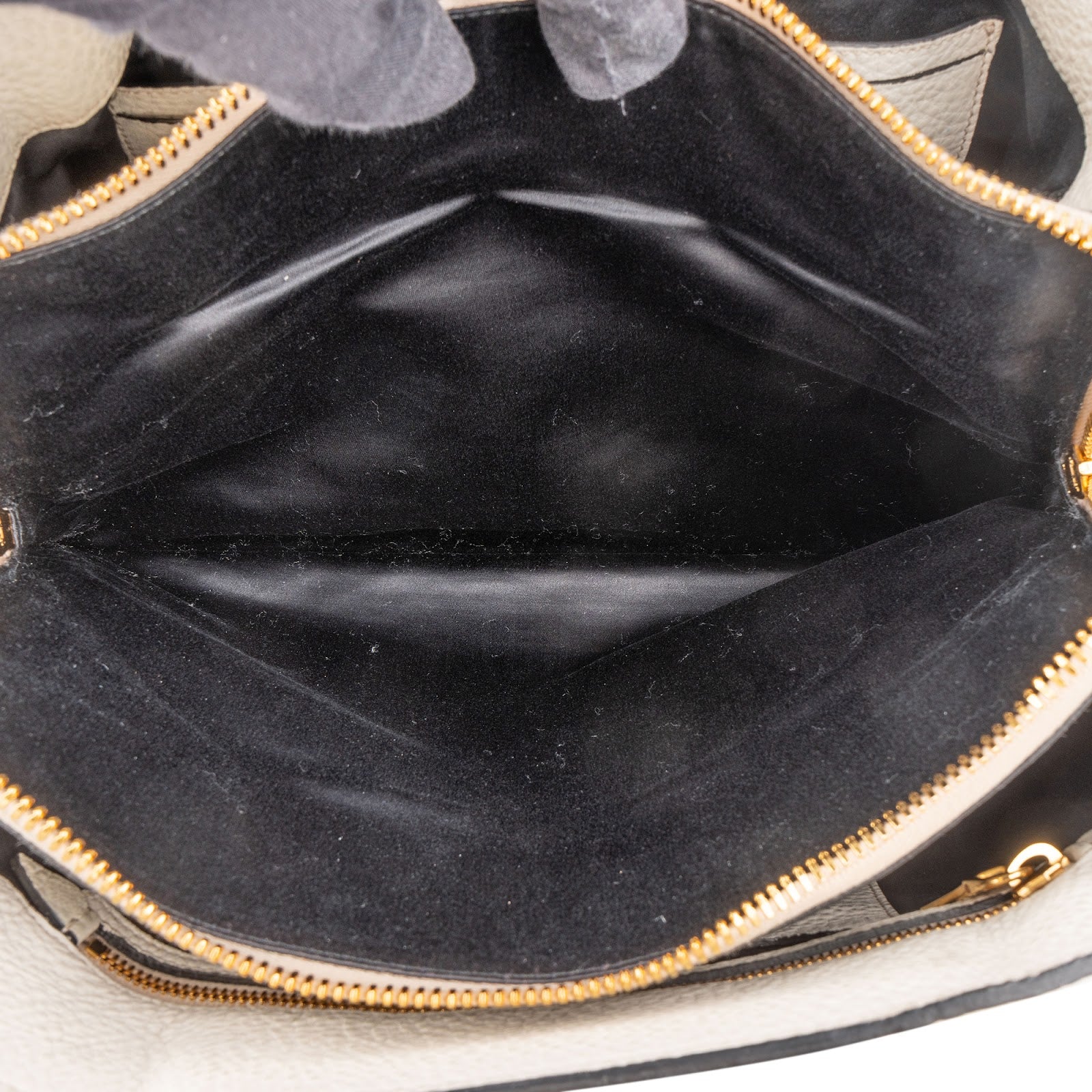 [🔄️B24 / F24] Miu Miu Vitello Daino Tote Handbag - vintageandkickz