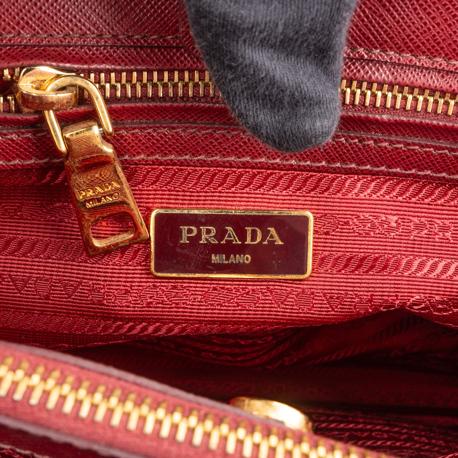 Prada Saffiano Leather Lux Galleria Handbag - vintageandkickz