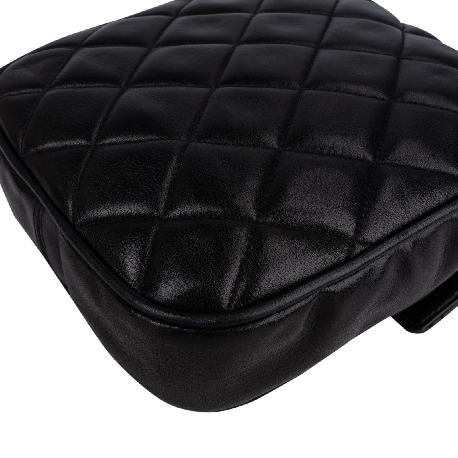 Chanel Quilted Lambskin CC Single Flap Crossbody Bag - vintageandkickz