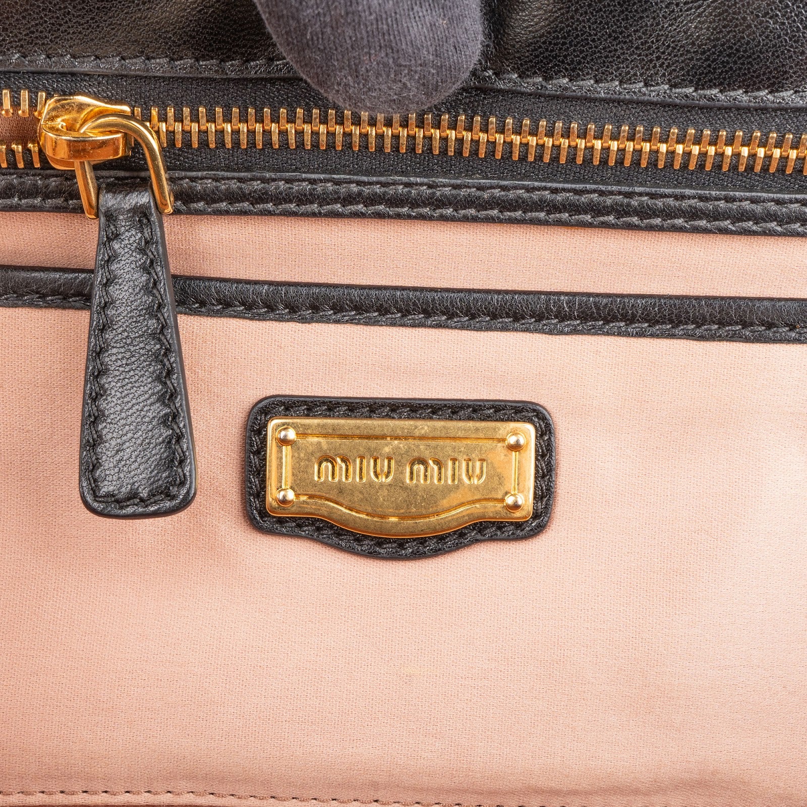 [🔄️B24 / F15] Miu Miu Black Matelassé Nappa Leather Top-Handle Bag Handbag - vintageandkickz