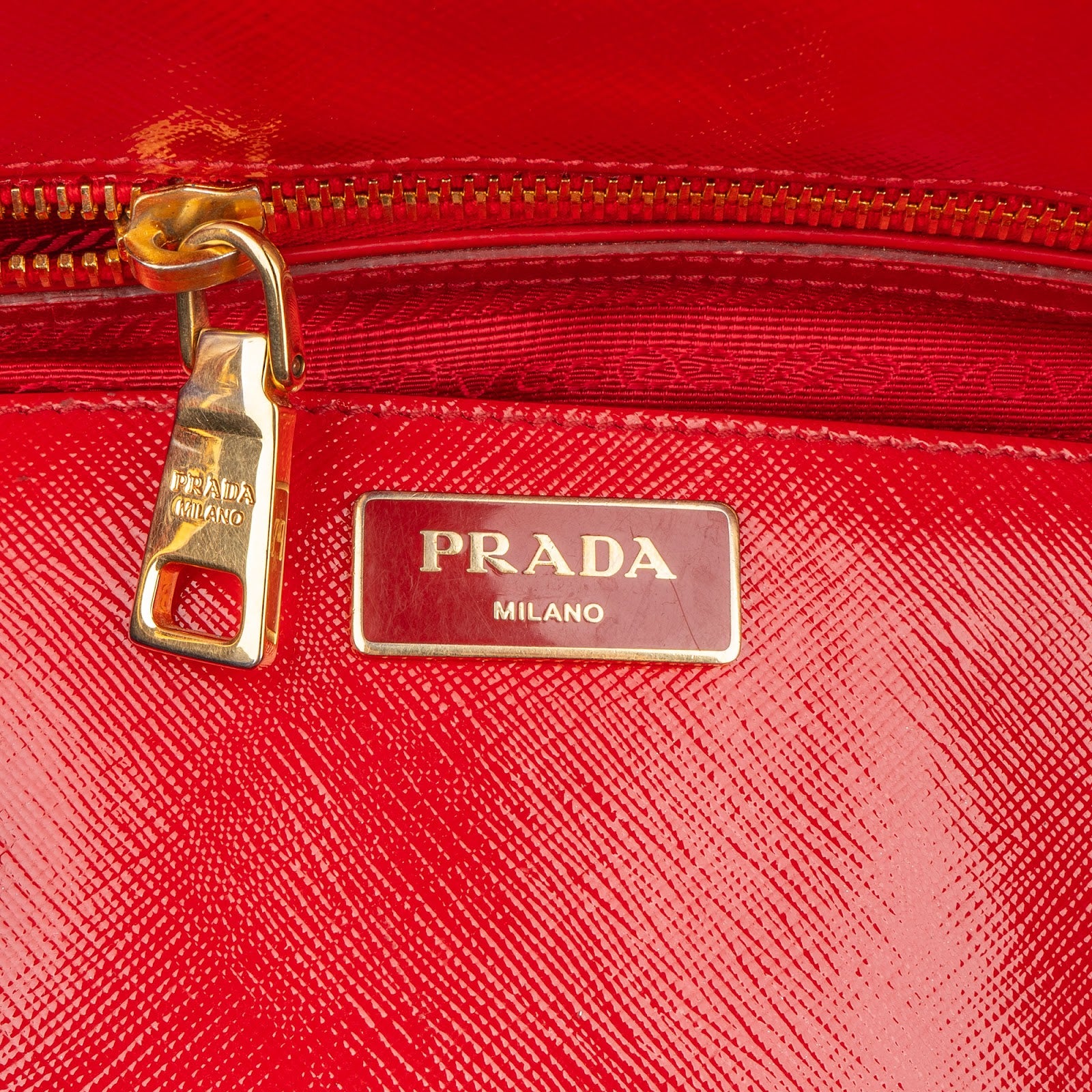 Prada Saffiano Patent Leather Galleria Handbag - vintageandkickz