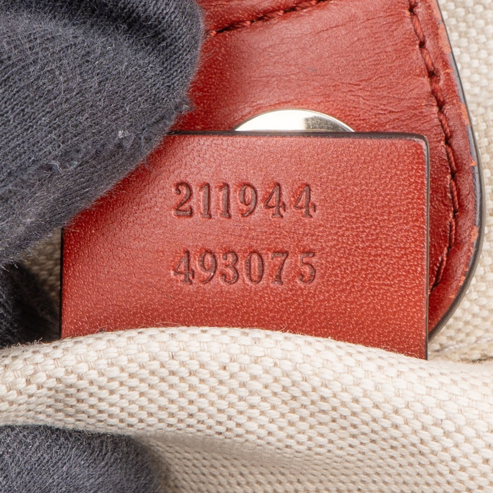 Gucci Monogram GG Sukey Handbag - vintageandkickz