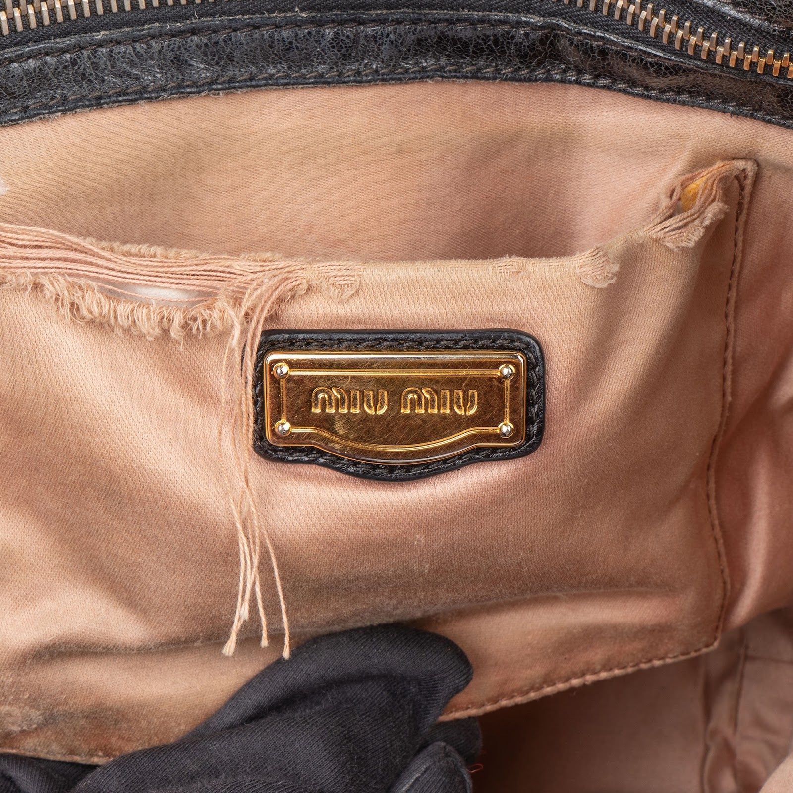 Miu Miu Vitello Lux Handbag - vintageandkickz