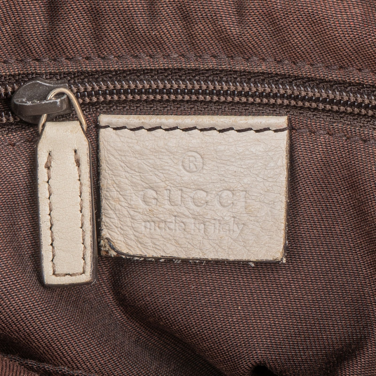 Gucci Monogram GG Abbey Handbag - vintageandkickz