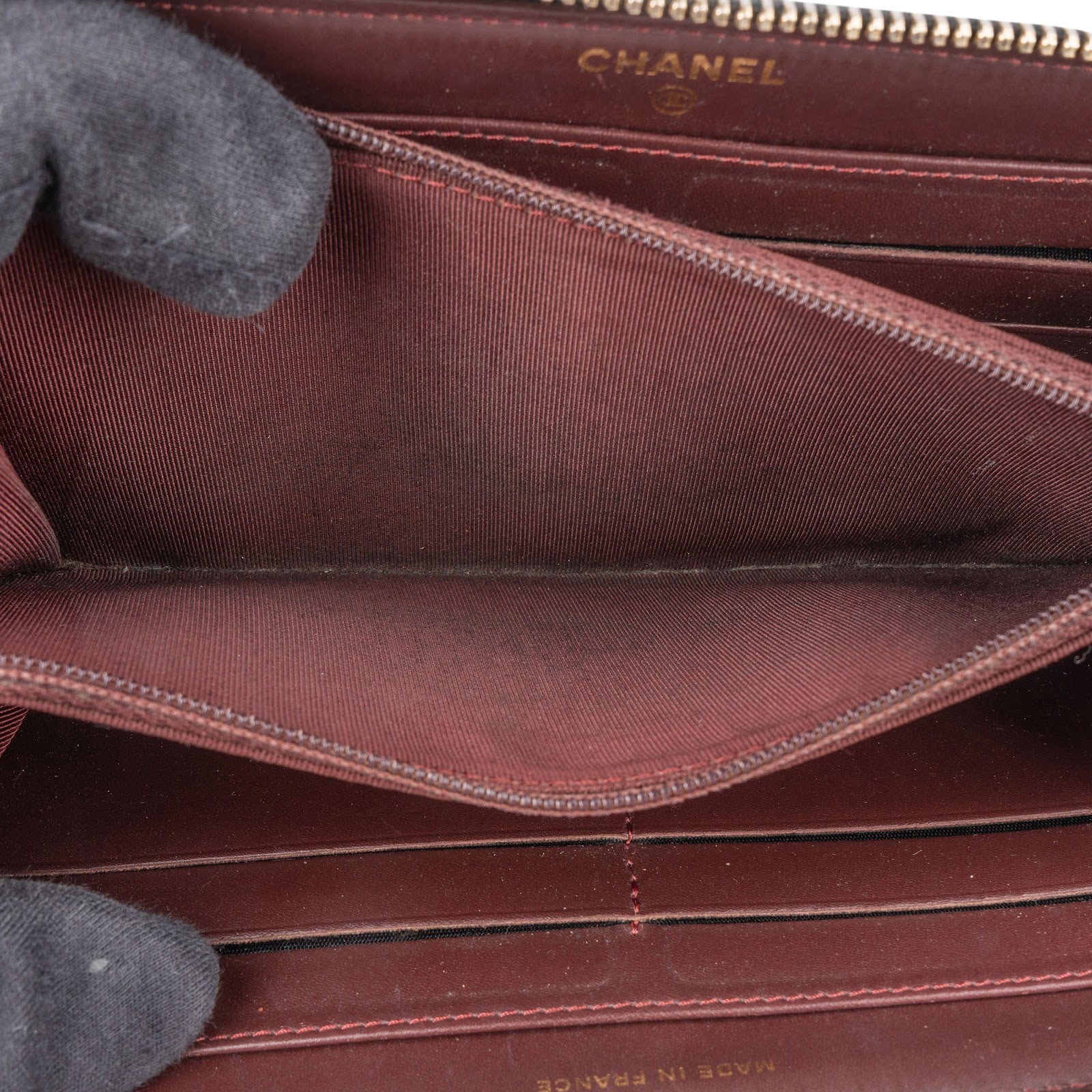 [🔄️B11 / F33] Chanel Caviar Leather Classic Long Zipped Wallet - vintageandkickz