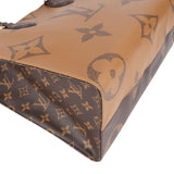 Louis Vuitton Canvas Monogram Giant On The Go MM Handbag