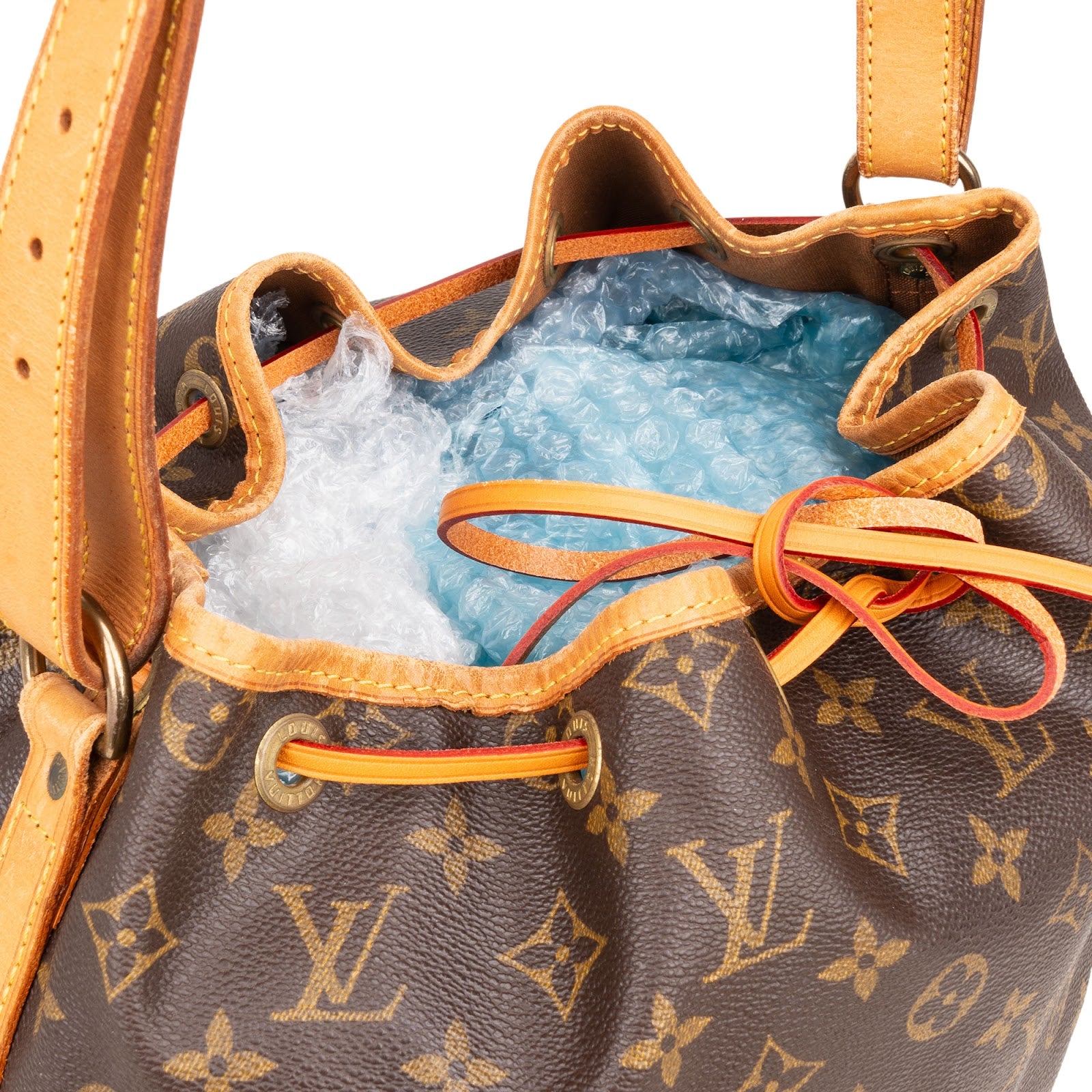 Louis Vuitton Monogram Canvas Sac Noé Grande Shoulder Bag - vintageandkickz
