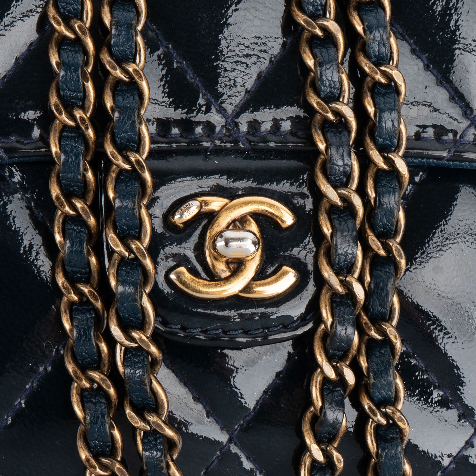 Chanel Quilted Patent Leather Single Flap Crossbody Bag - vintageandkickz