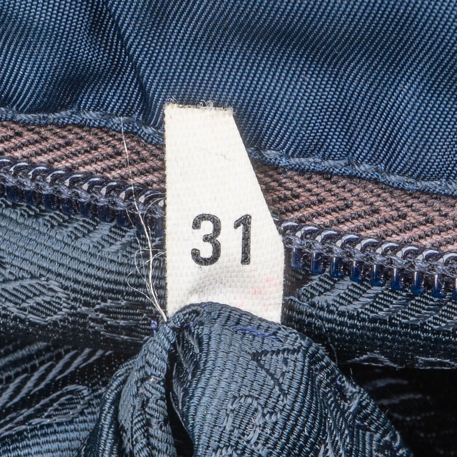 [🔄️B09 / F19] Prada Navy Nylon Tessuto Tote Handbag - vintageandkickz