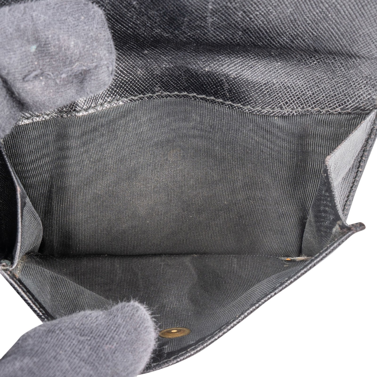 Prada Black Saffiano Leather Wallet - vintageandkickz