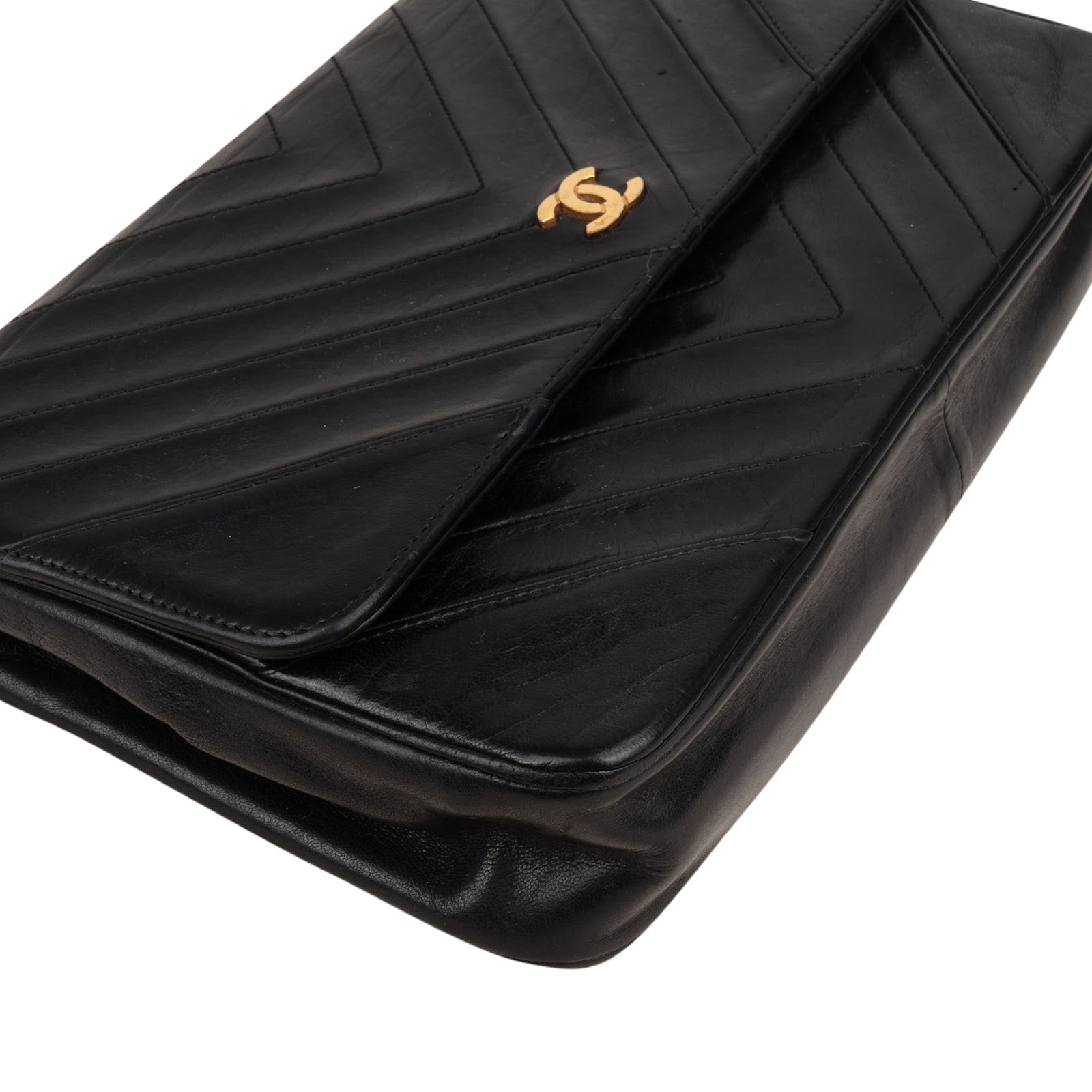 [🔄️B20 / F21] Chanel Lambskin Chevron Single Flap Crossbody Bag - vintageandkickz