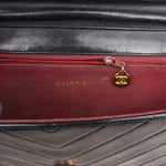 [🔄️B20 / F21] Chanel Lambskin Chevron Single Flap Crossbody Bag - vintageandkickz