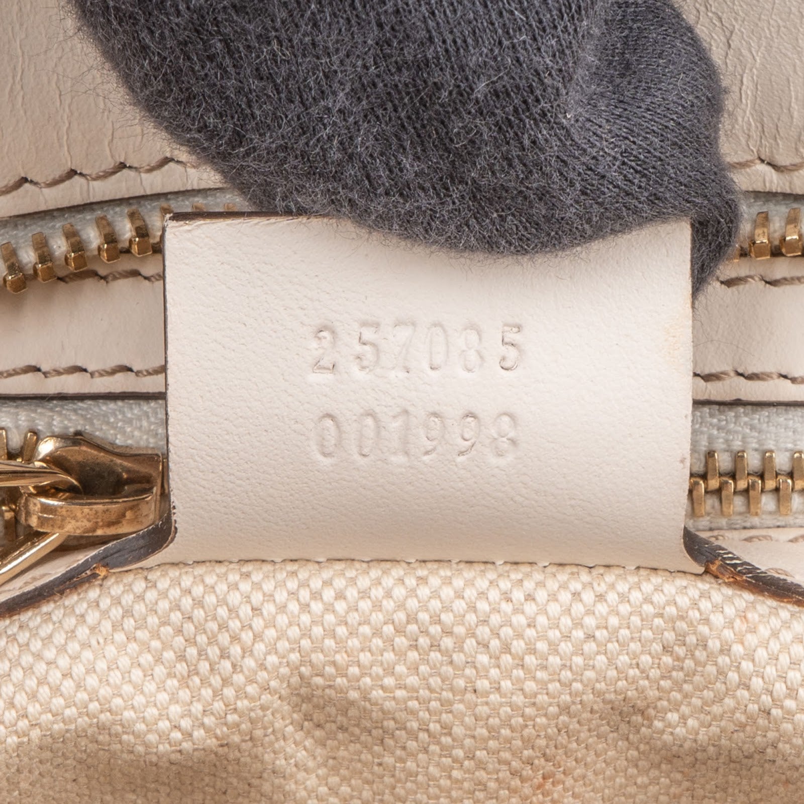 Gucci Monogram GG Canvas Sherry Line White Tote Shoulder Bag - vintageandkickz