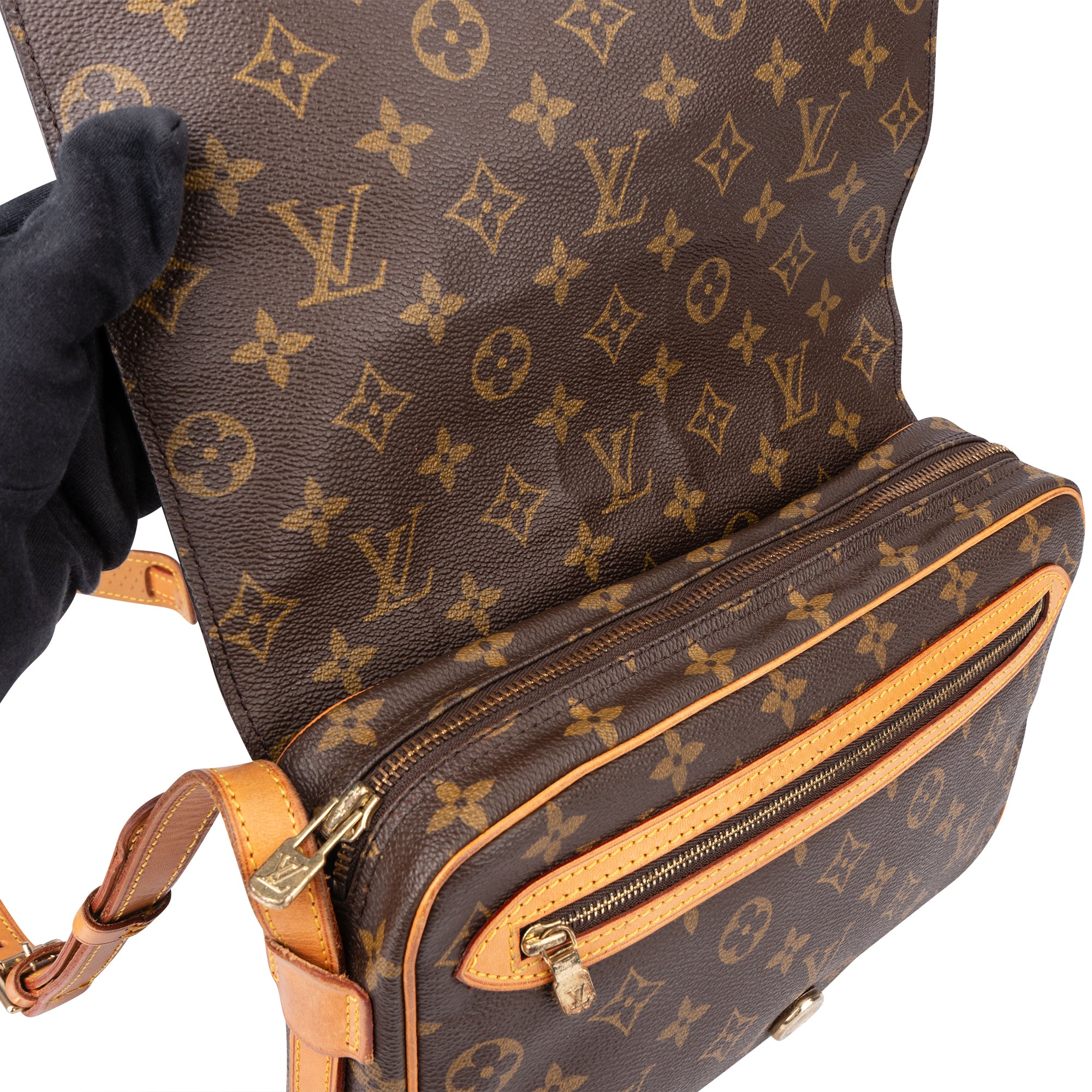 Louis Vuitton Canvas Monogram Saint Germain GM Crossbody Bag - vintageandkickz