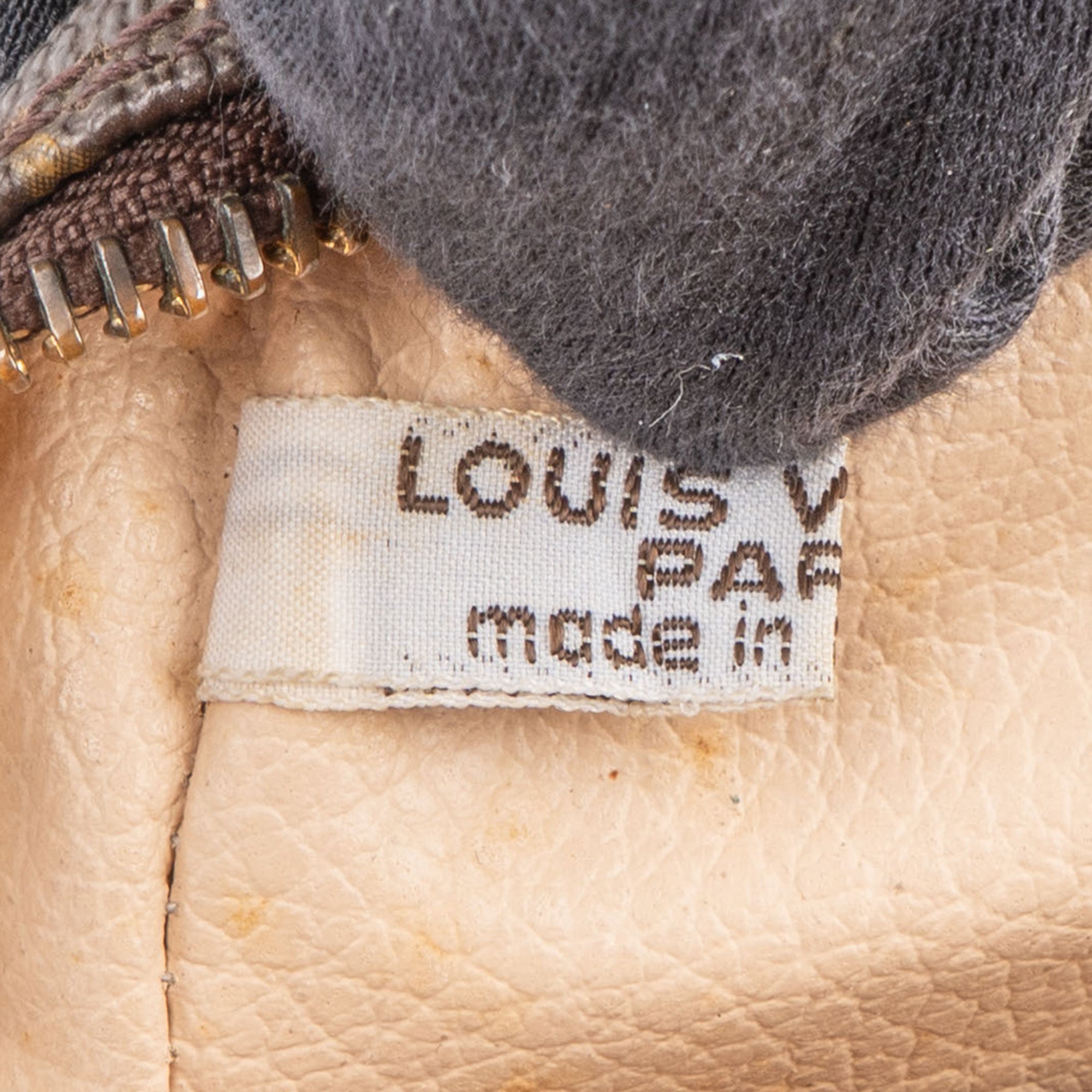 Louis Vuitton Monogram Canvas Trousse Toilette 23 Clutch - vintageandkickz