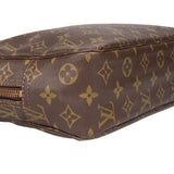 Louis Vuitton Canvas Monogram Trousse Toilette 28 Clutch in