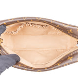 Louis Vuitton Canvas Monogram Trousse Toilette 28 Clutch