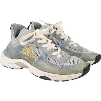 Chanel Interlocking CC Sneaker (37) - vintageandkickz