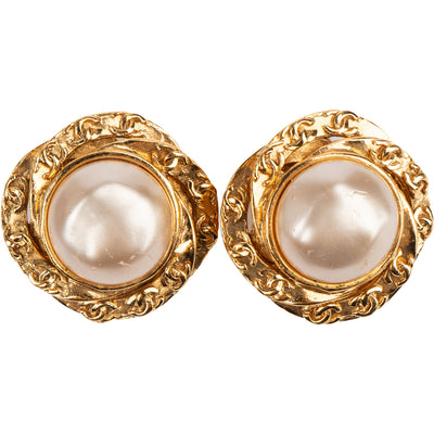 Chanel Golden CC Pearl Earclips