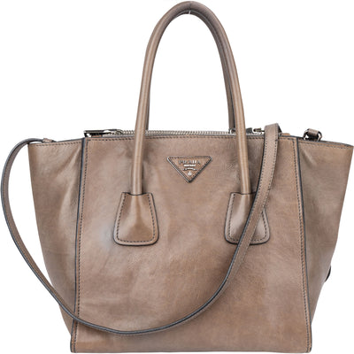 Prada Leather Vitello Handbag - vintageandkickz