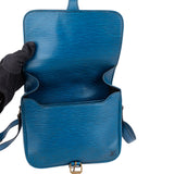 Louis Vuitton Bleu Epi Leather Cartouchiere MM Crossbody Bag