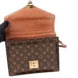 Louis Vuitton Canvas Monogram Monceau Handbag