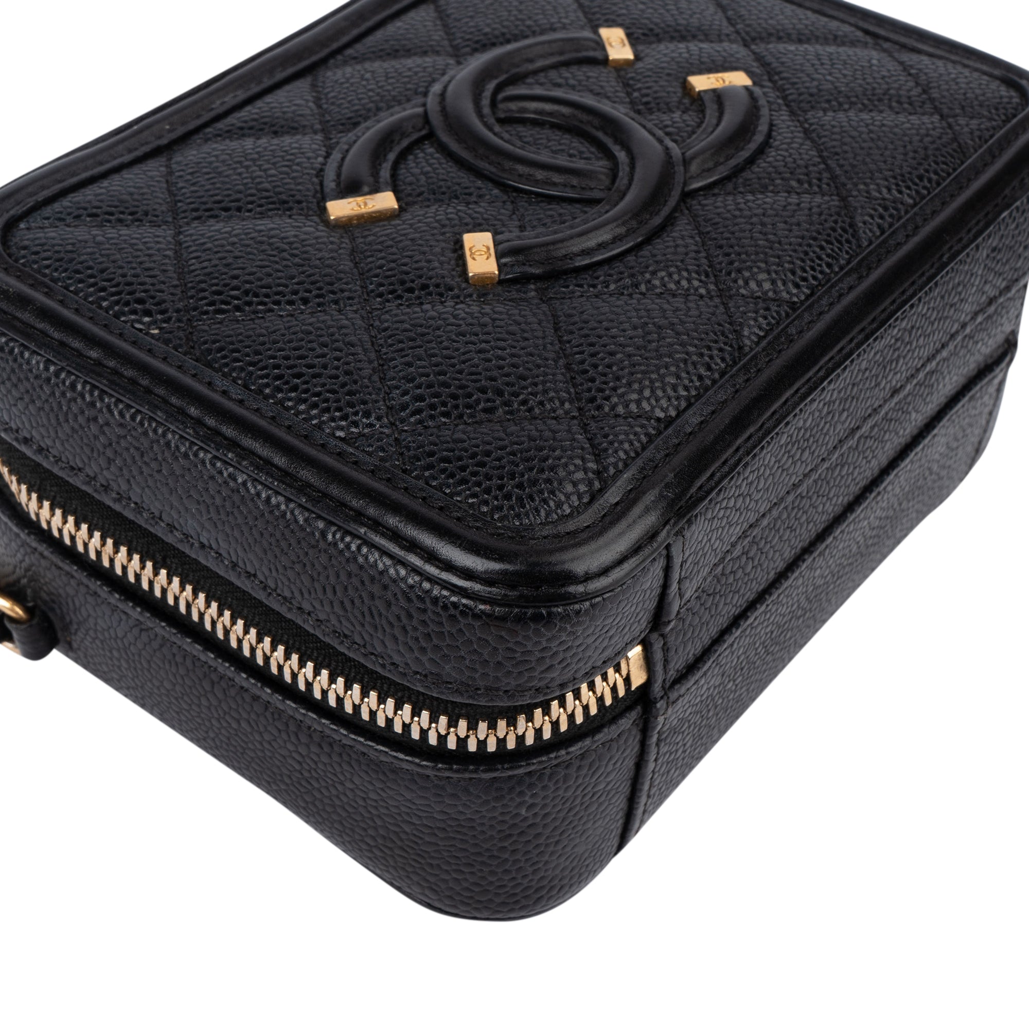 Chanel Caviar Leather CC Filigree Handbag - vintageandkickz