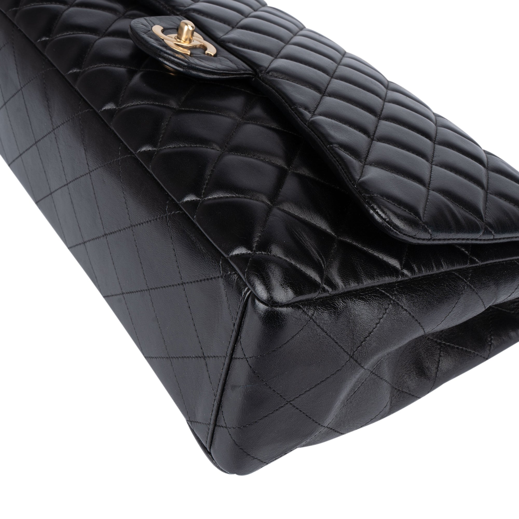 Chanel Quilted Lambskin Maxi Single Flap Crossbody - vintageandkickz