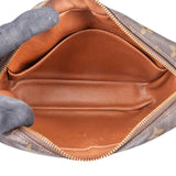 Louis Vuitton Canvas Monogram Compiegne 23 Clutch