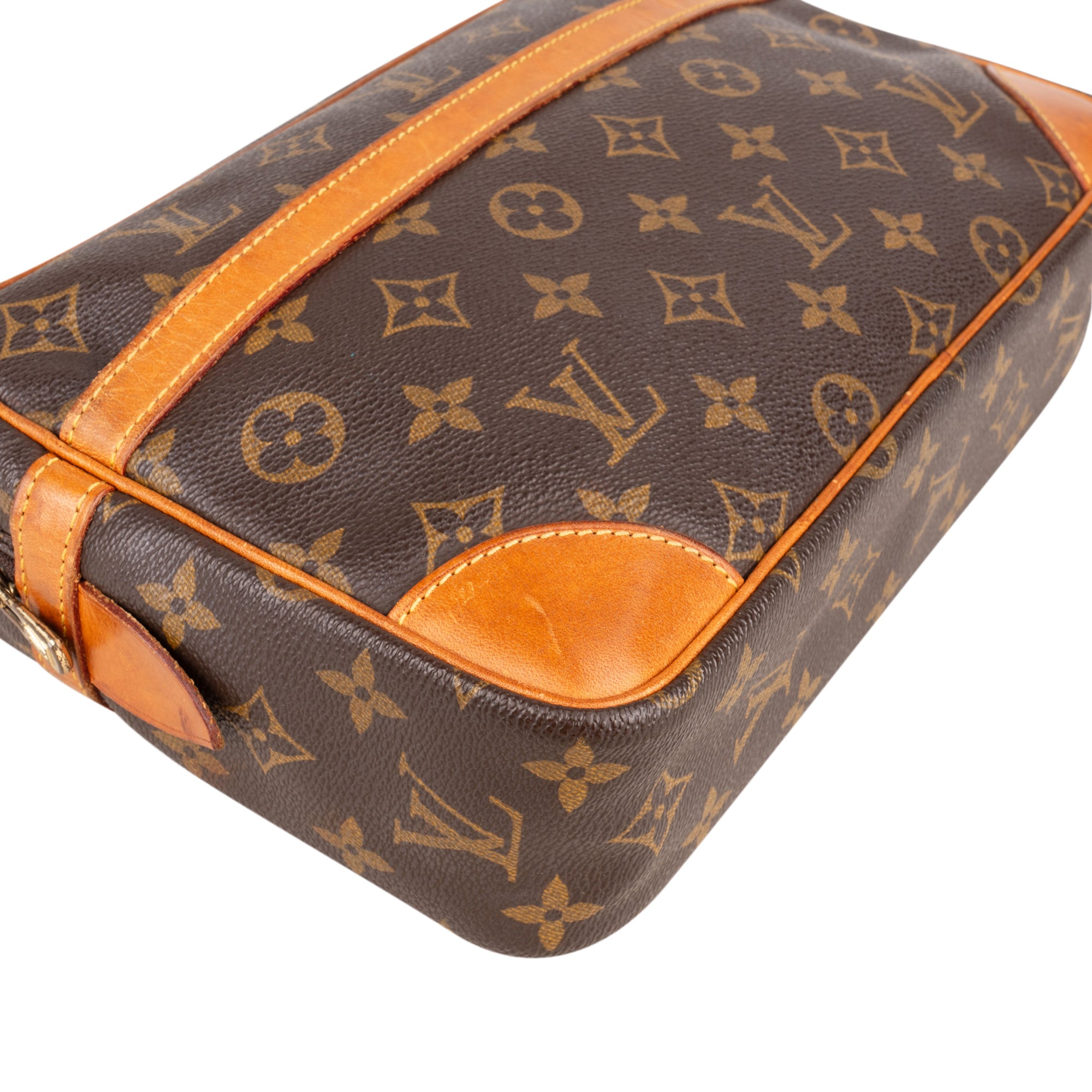Louis Vuitton Canvas Monogram Compiegne 28 Clutch - vintageandkickz
