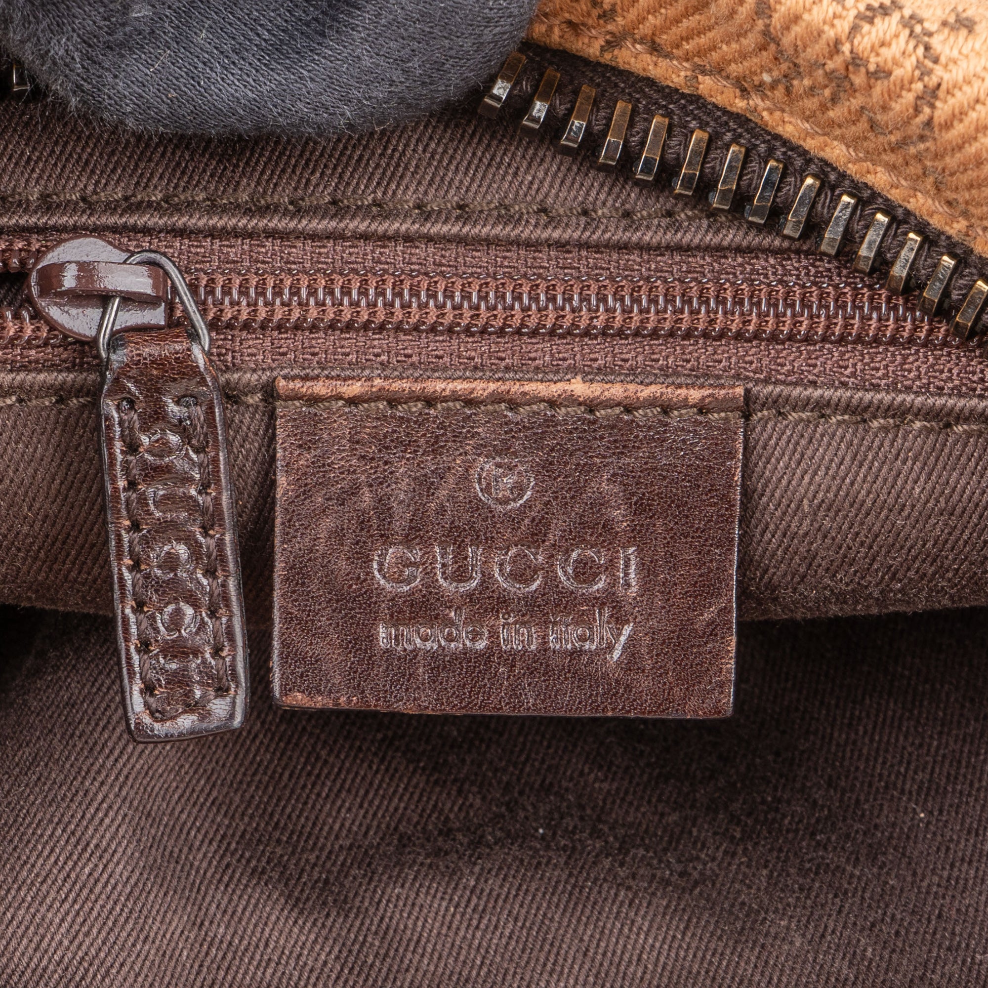 Gucci GG Monogram Shoulder Bag - vintageandkickz