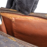 Louis Vuitton Canvas Monogram Poche Toilette 25 Clutch