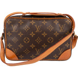 Louis Vuitton Canvas Monogram Trocadero 23 Crossbody Bag